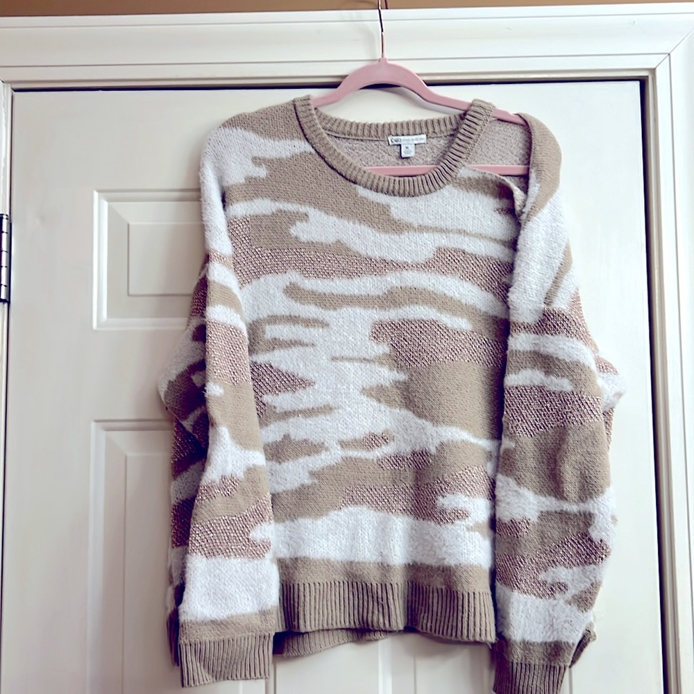 Stylish Cato sweater 😍😍😍 very comfortable and cute 🥰.